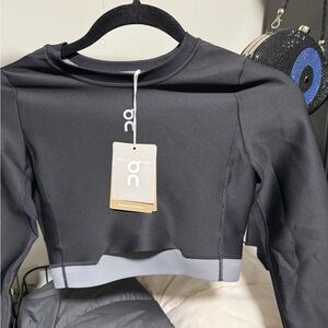 ON Running Long Sleeve Crop Top – Black | Athletic Performance Top l NWT